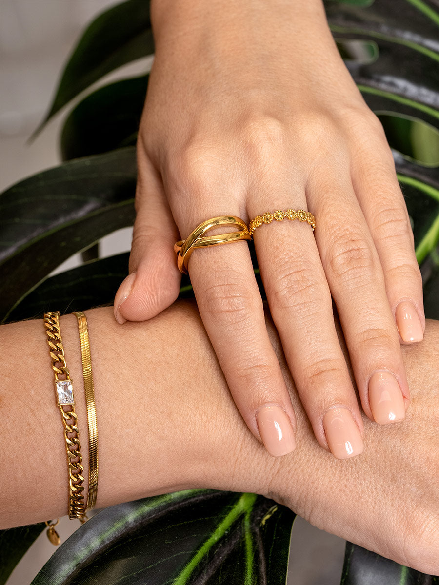Anillo Cruzado Camino | Elegancia en Oro o Plata