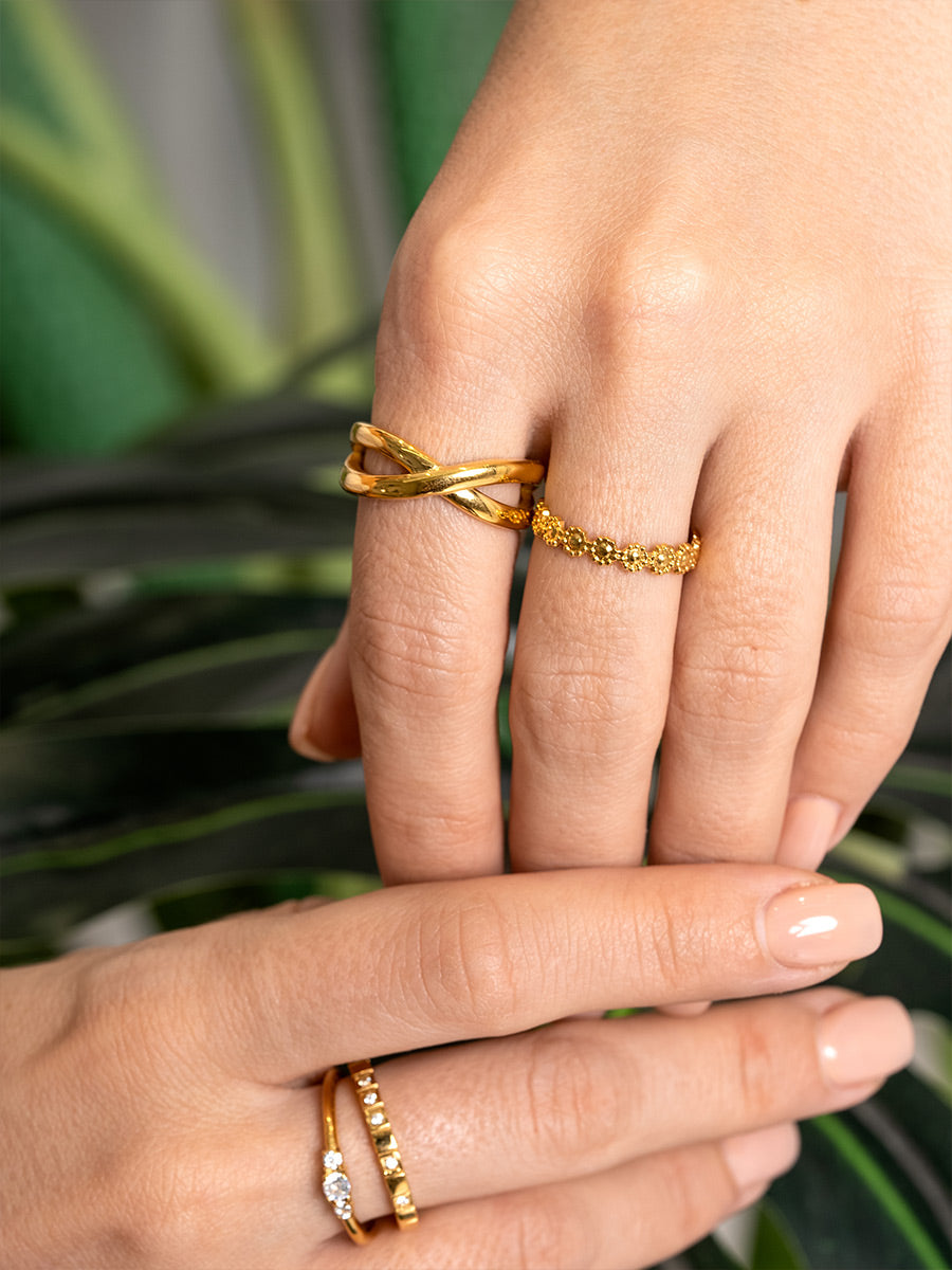 Anillo Cruzado Camino | Elegancia en Oro o Plata