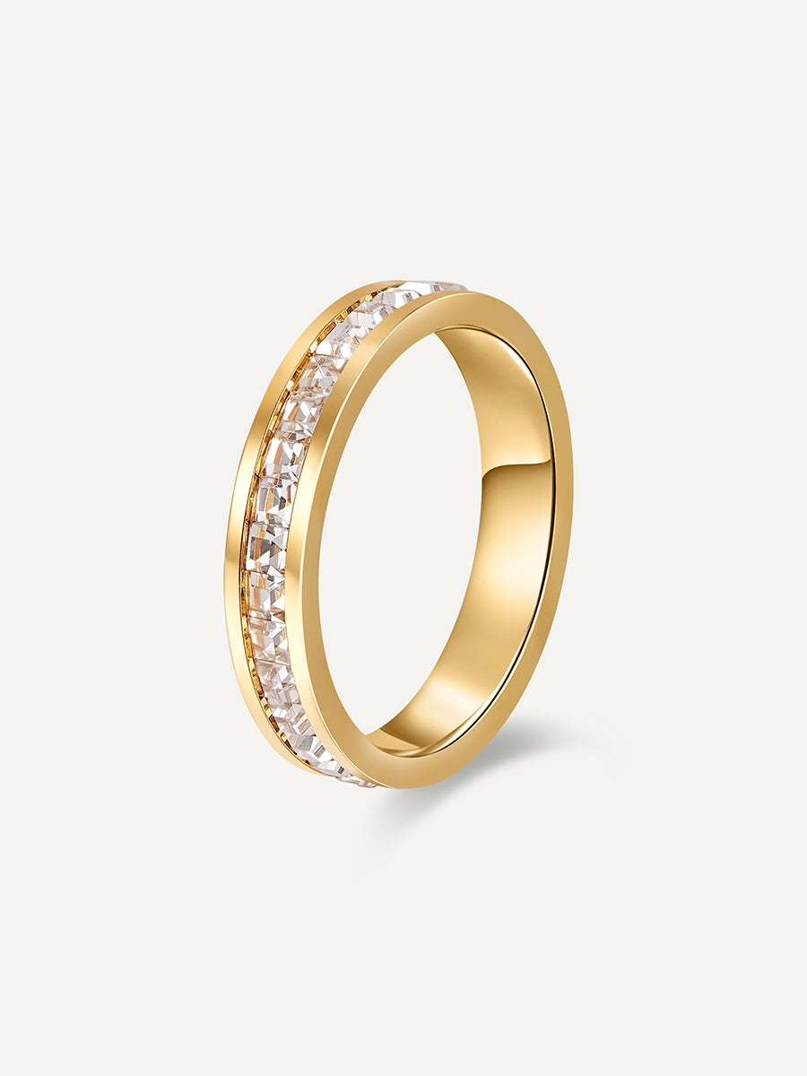 Anillo Fino con Circonitas | Brillo Delicado para Cada Día
