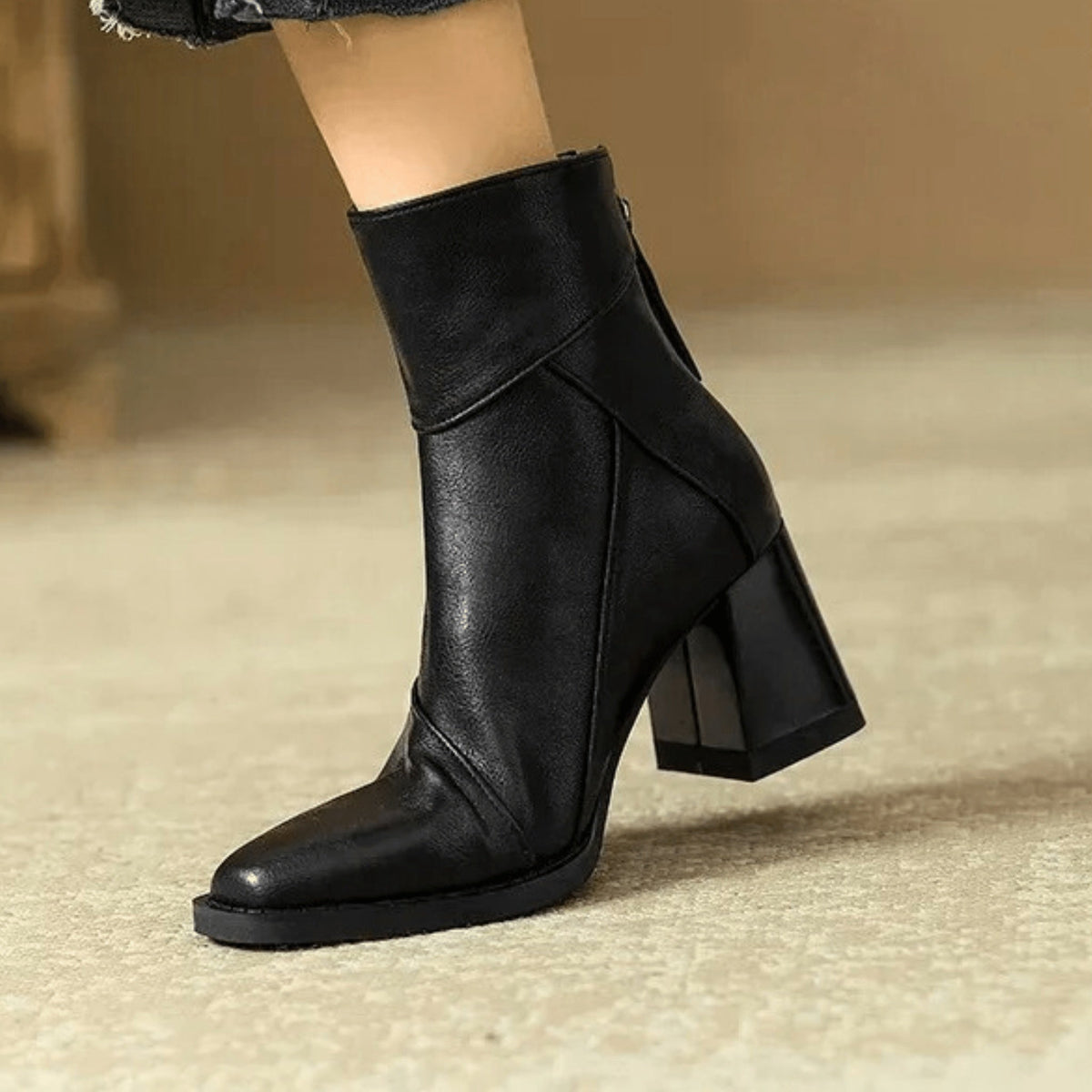 Botines de Tacón Alyssa | Cremallera con Borla y Costuras Diagonales