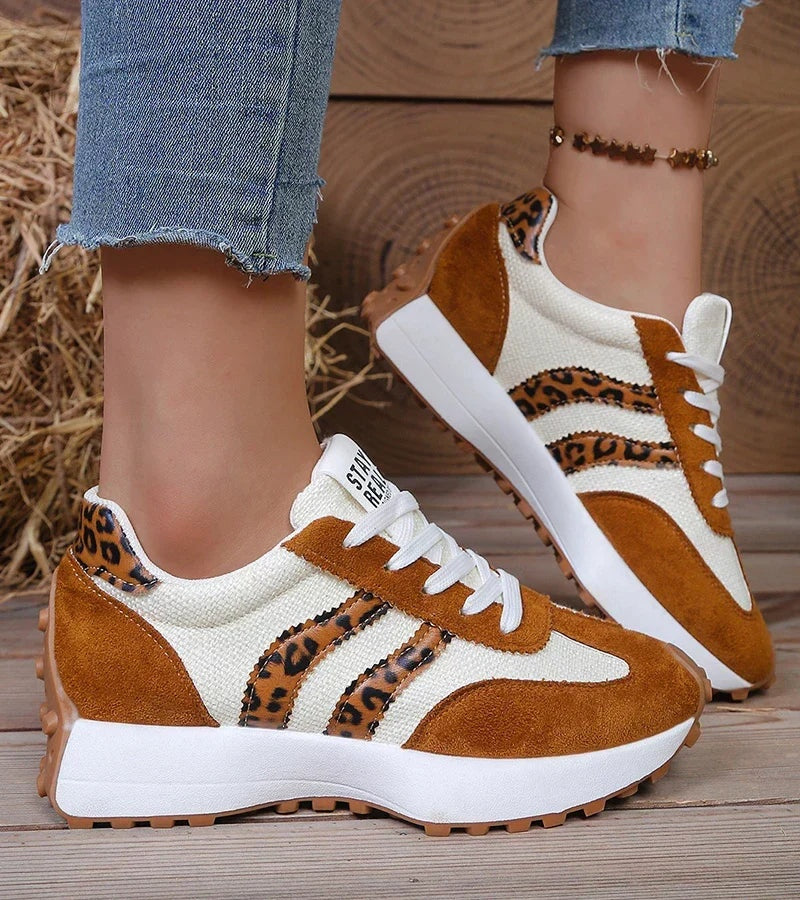 Zapatillas Plataforma Natalie | Estilo Retro con Franjas Laterales