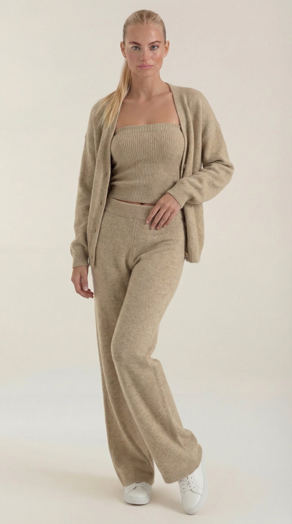 Conjunto de Punto Jeanne 3 Piezas | Cárdigan, Top y Pantalón