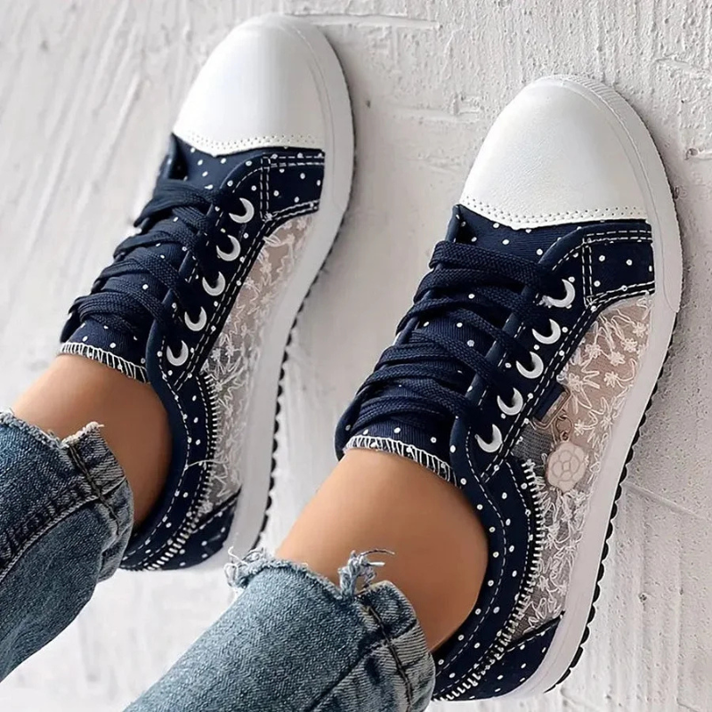 Zapatillas Chiara con Detalles Florales | Elegantes y Cómodas
