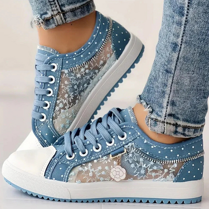 Zapatillas Chiara con Detalles Florales | Elegantes y Cómodas