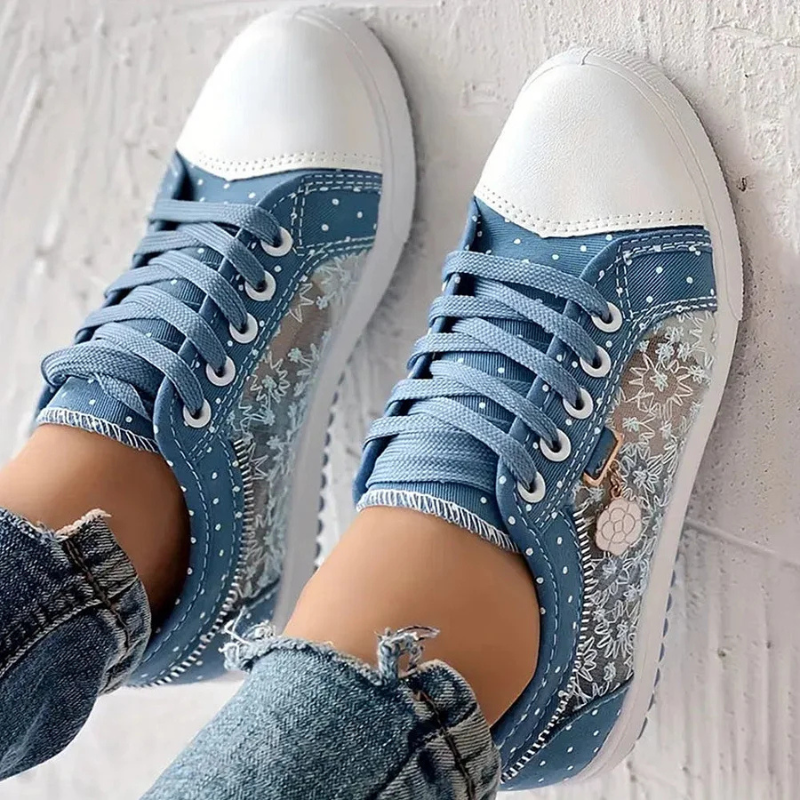 Zapatillas Chiara con Detalles Florales | Elegantes y Cómodas