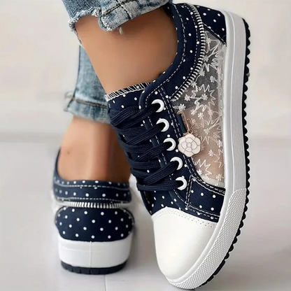 Zapatillas Chiara con Detalles Florales | Elegantes y Cómodas