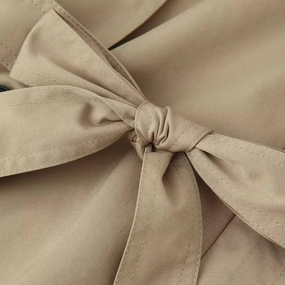 Gabardina Corta Cruzada con Cinturón | El Trench Que Lo Combina Todo