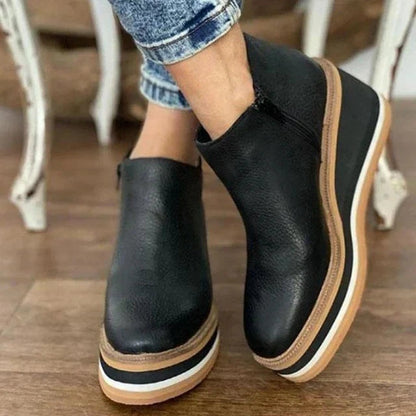 Botines de Cuña Claire | Efecto Ante con Cremallera