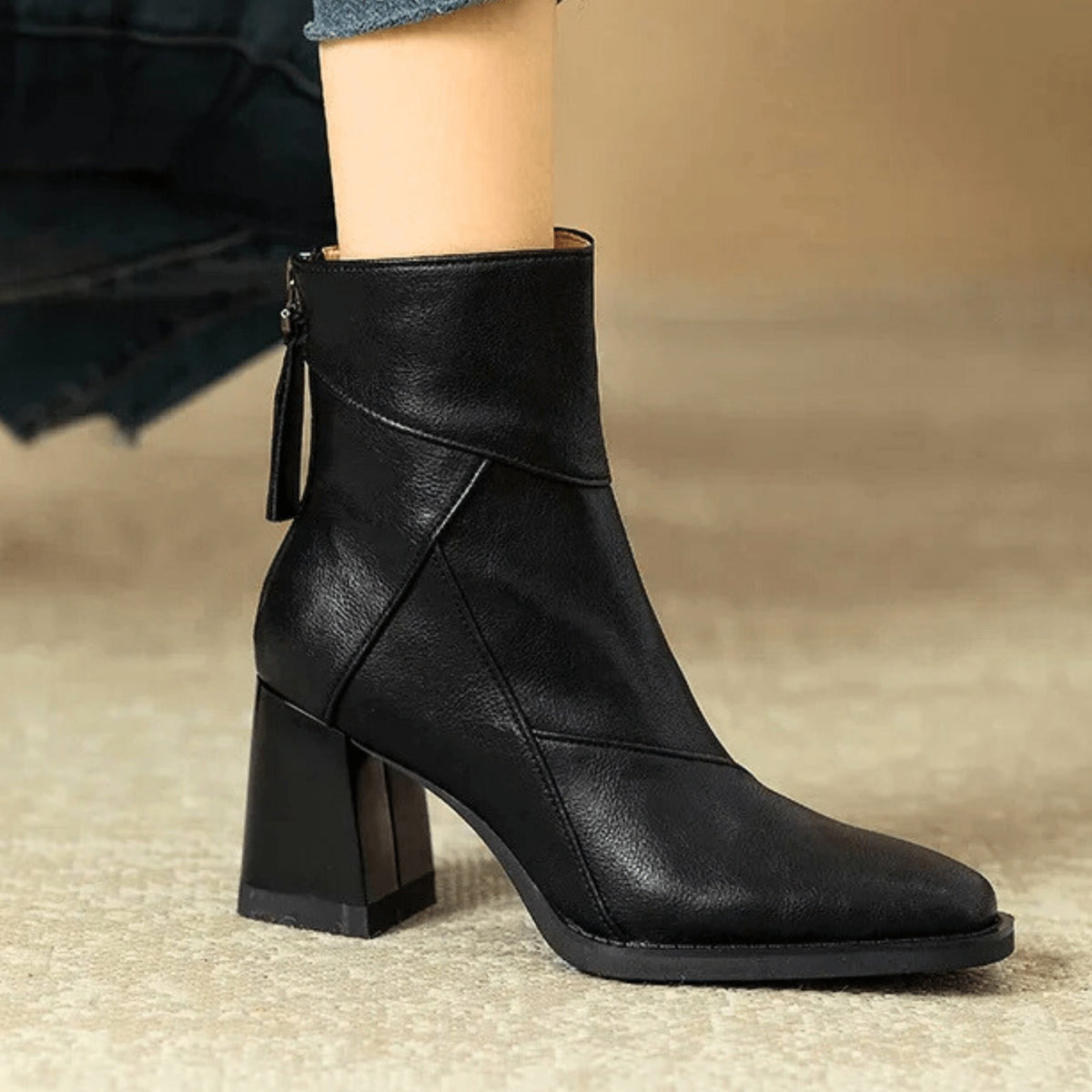 Botines de Tacón Alyssa | Cremallera con Borla y Costuras Diagonales