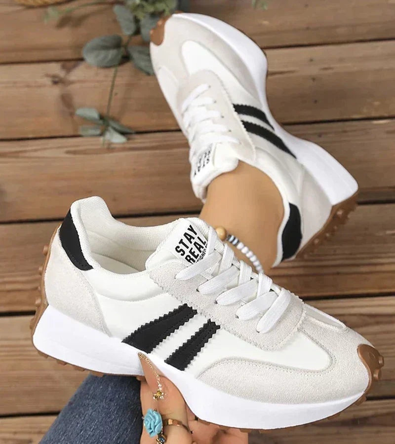 Zapatillas Plataforma Natalie | Estilo Retro con Franjas Laterales