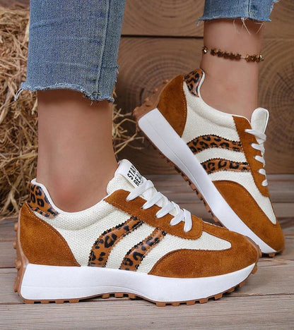 Zapatillas Plataforma Natalie | Estilo Retro con Franjas Laterales